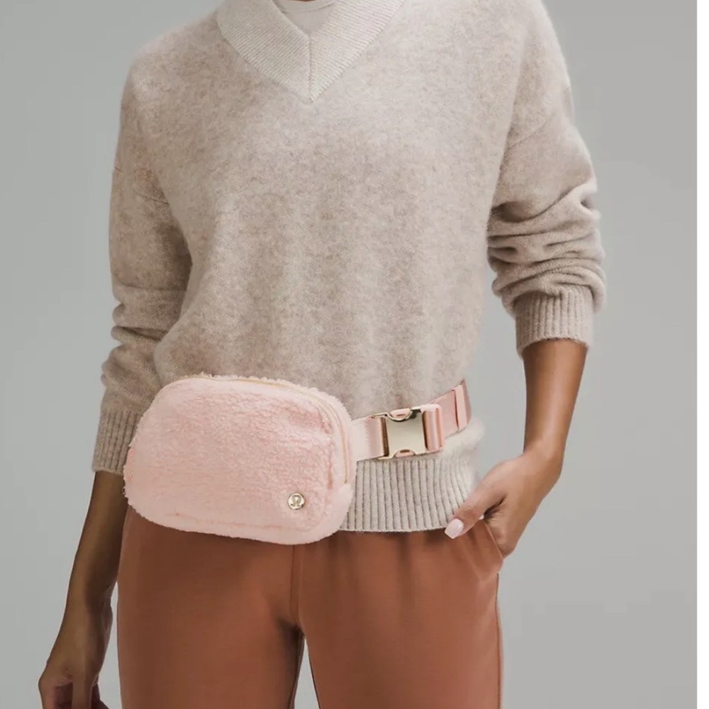 Pink fleece everywhere belt. Lululemon NWT